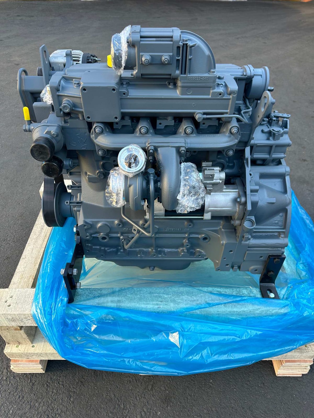DEUTZ BF4M2012 实机照片