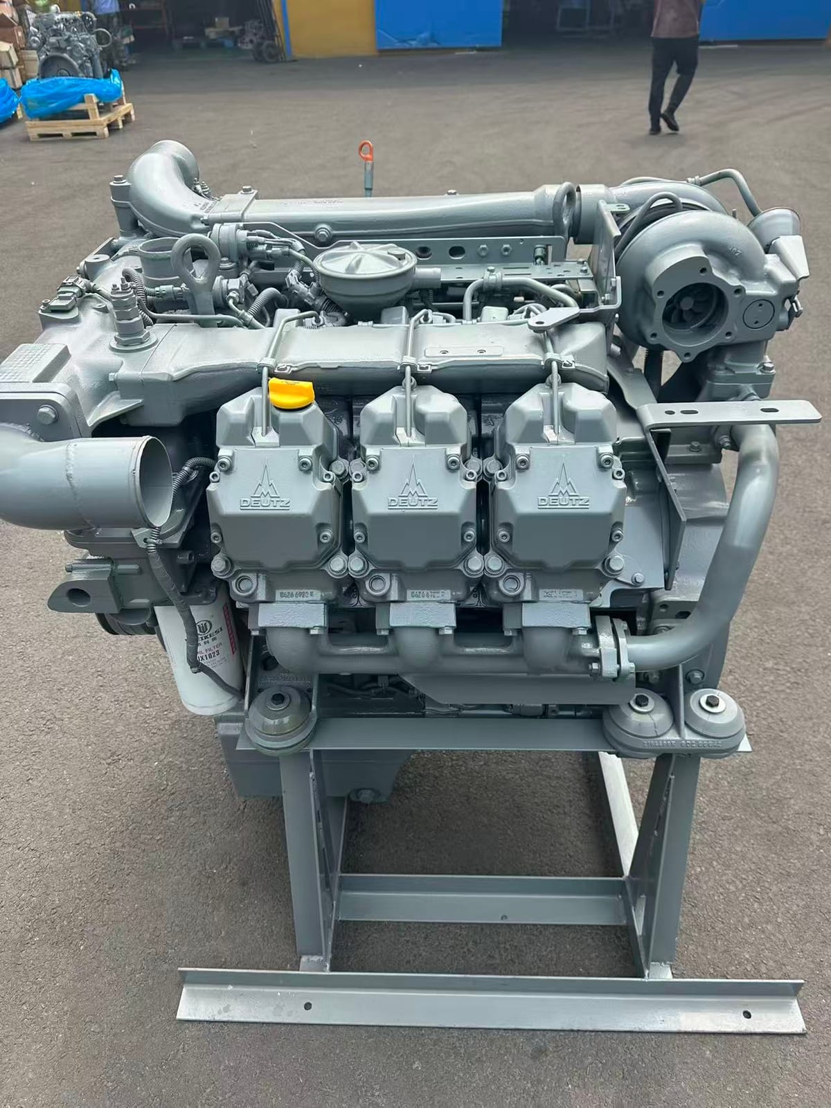 DEUTZ TCD 2015 V06 实机照片