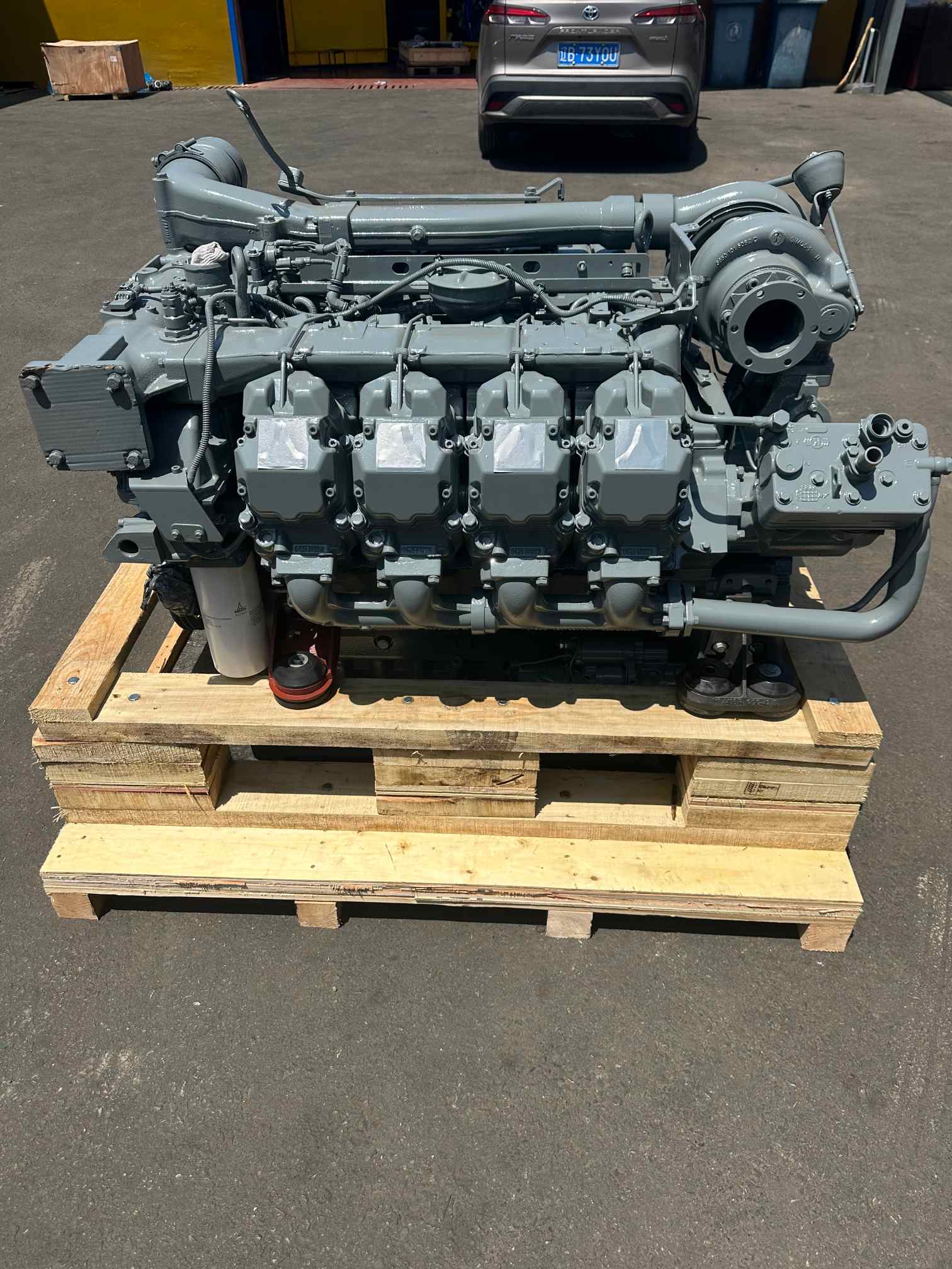 DEUTZ TCD 2015 V08 实机照片