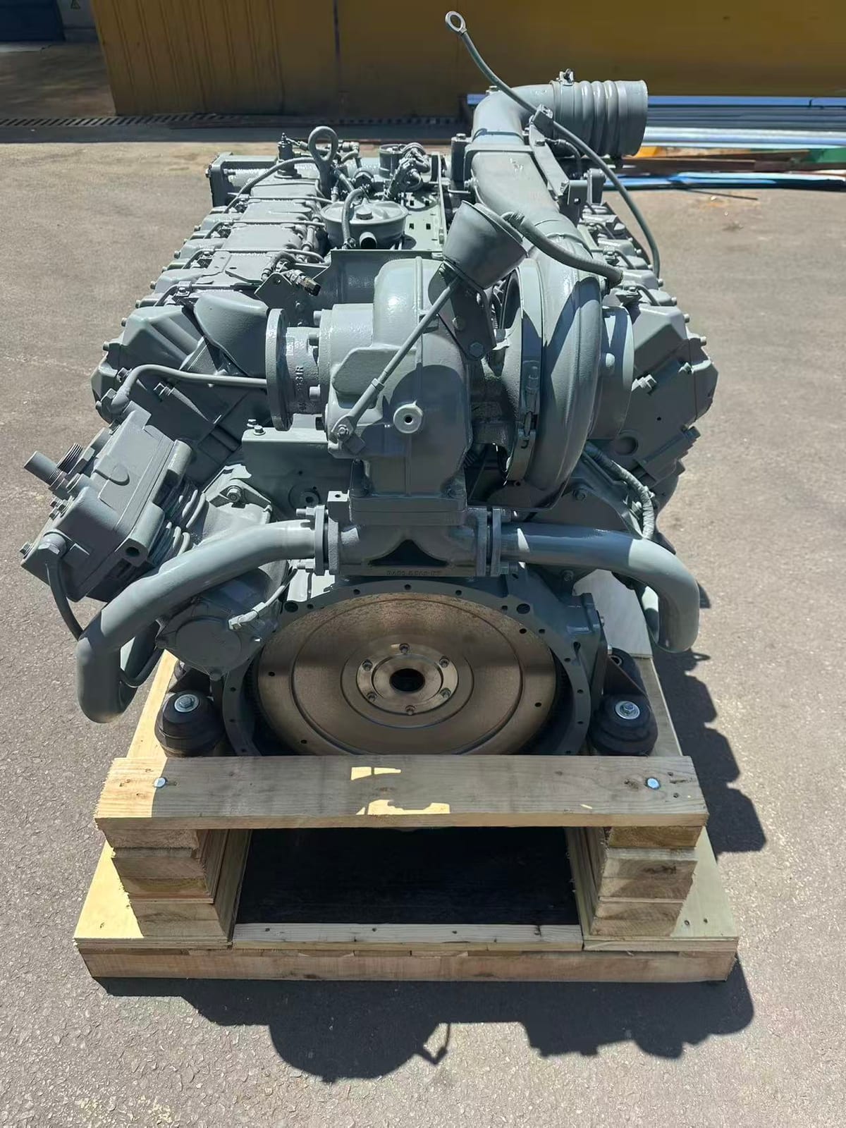 DEUTZ TCD 2015 V08 实机照片