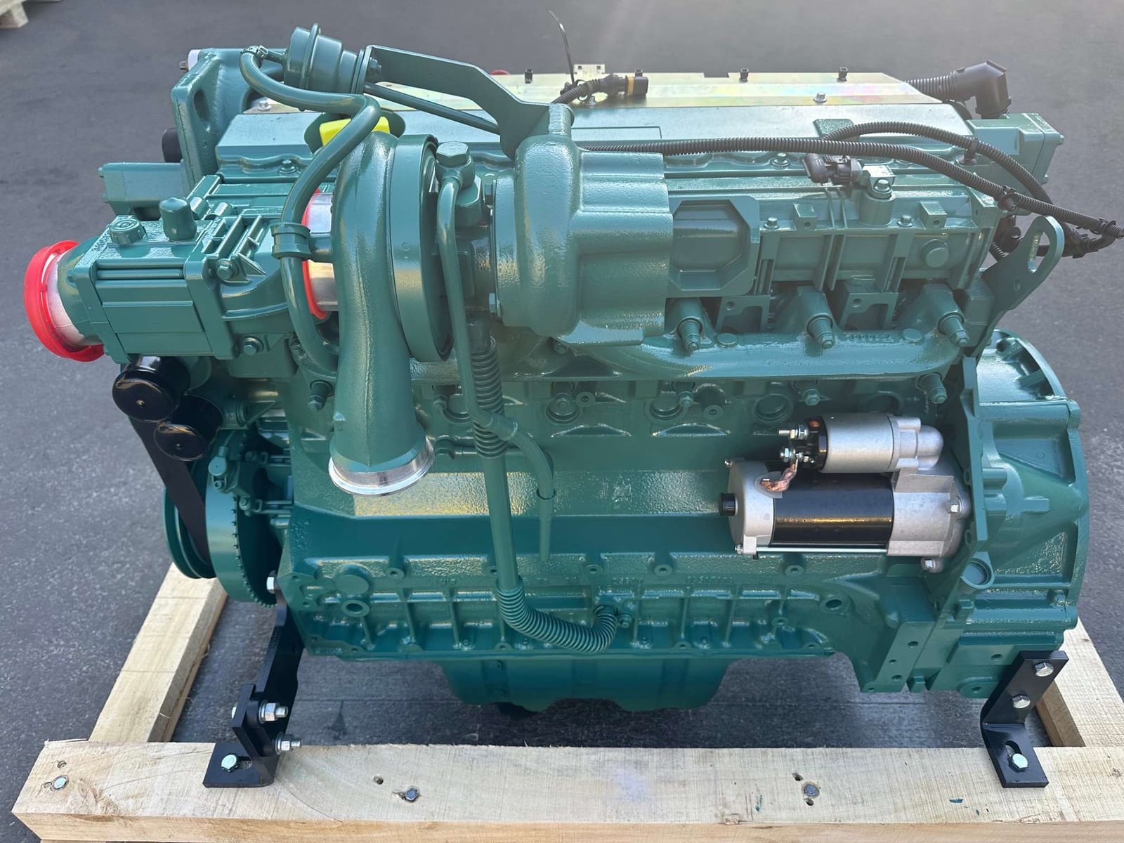 Volvo D6E 实机照片