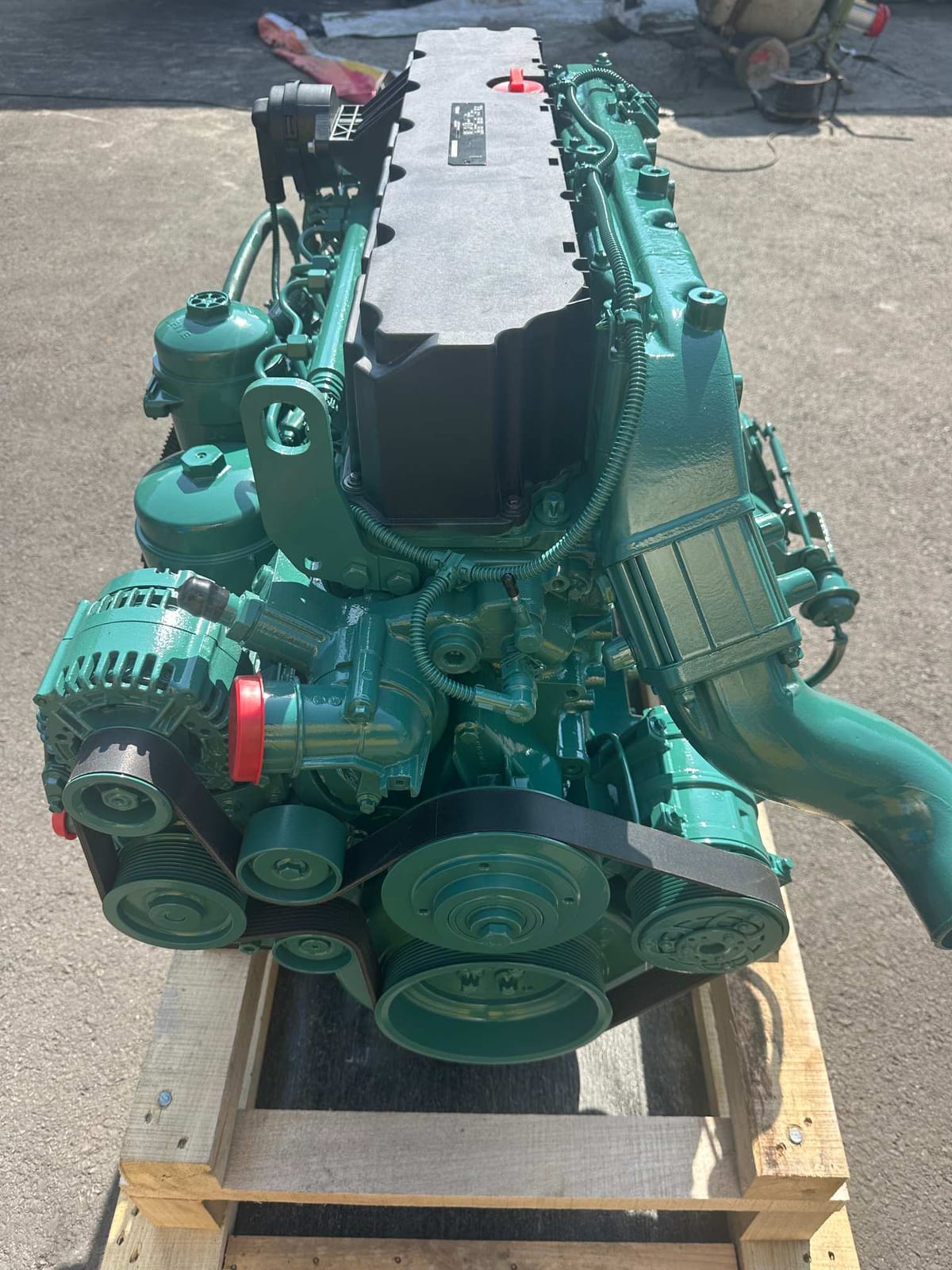 Volvo D7E 卡车版本 实机照片