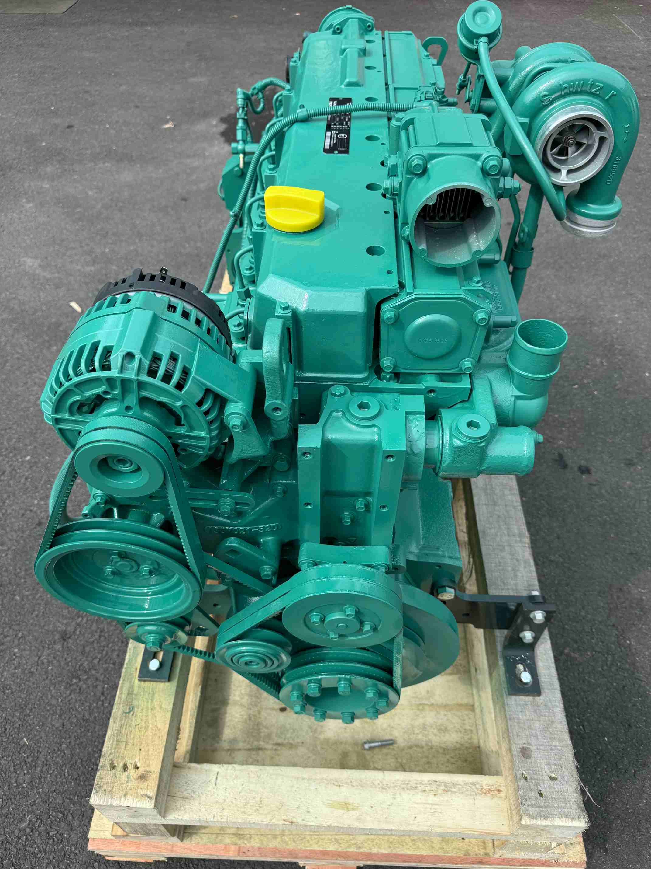 Volvo Penta TAD720VE 实机照片